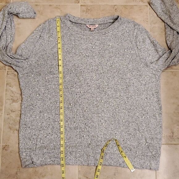 Juicy Couture gray with pearl detail gray sweater - Picture 9 of 9